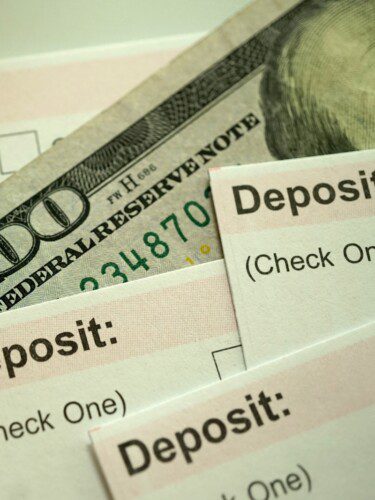 When to Request a Damage Deposit vs. Insurance - A Guide for Corporate Housing Hosts