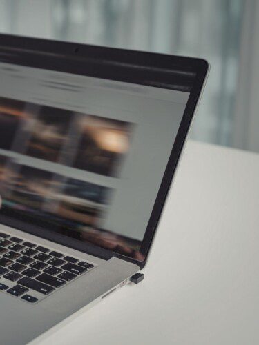 Social Proof Everywhere: Embedding UGC (User-generated Content) for Trust