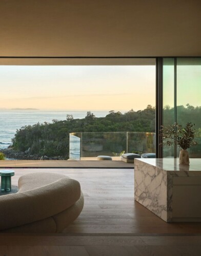 Airbnb Property Descriptions: What High-Performing Listings Do Differently